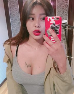 유*