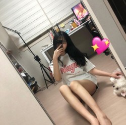 윤*